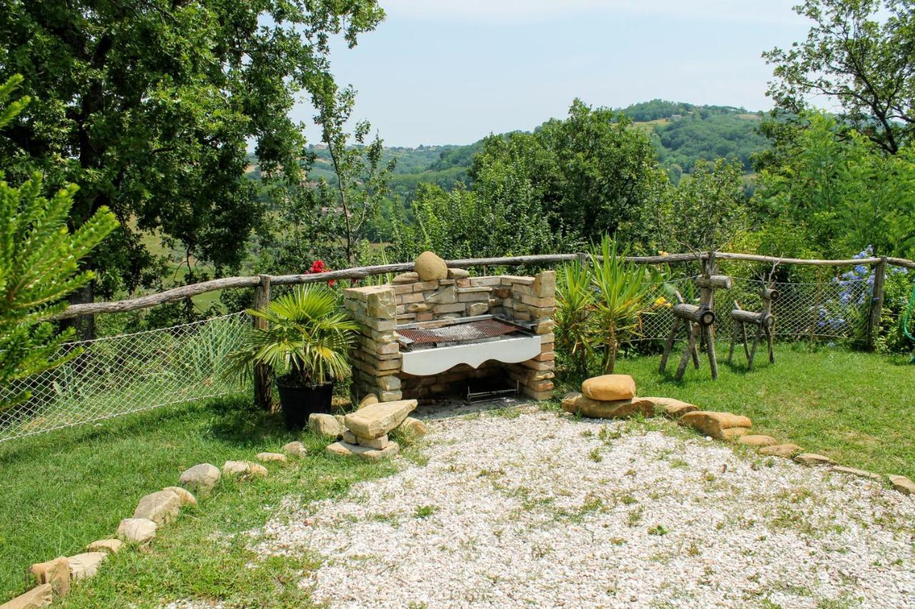 La Rupe Del Falco Monteciccardo Exterior photo