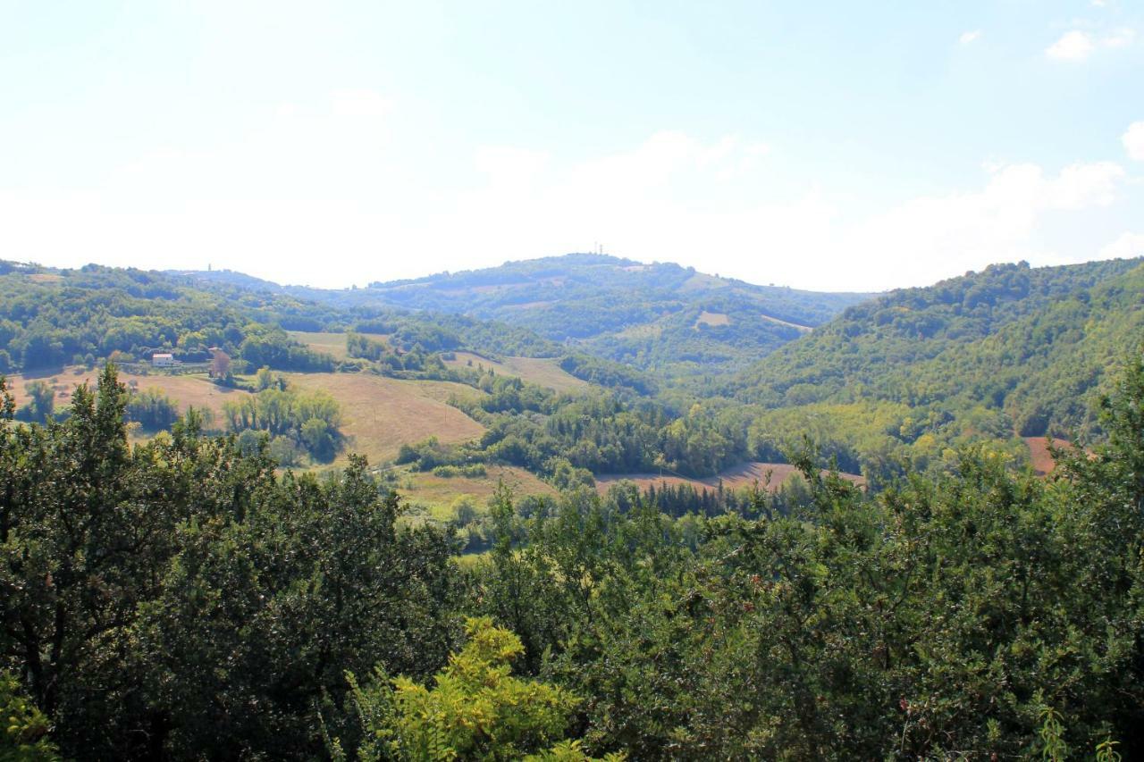 La Rupe Del Falco Monteciccardo Exterior photo